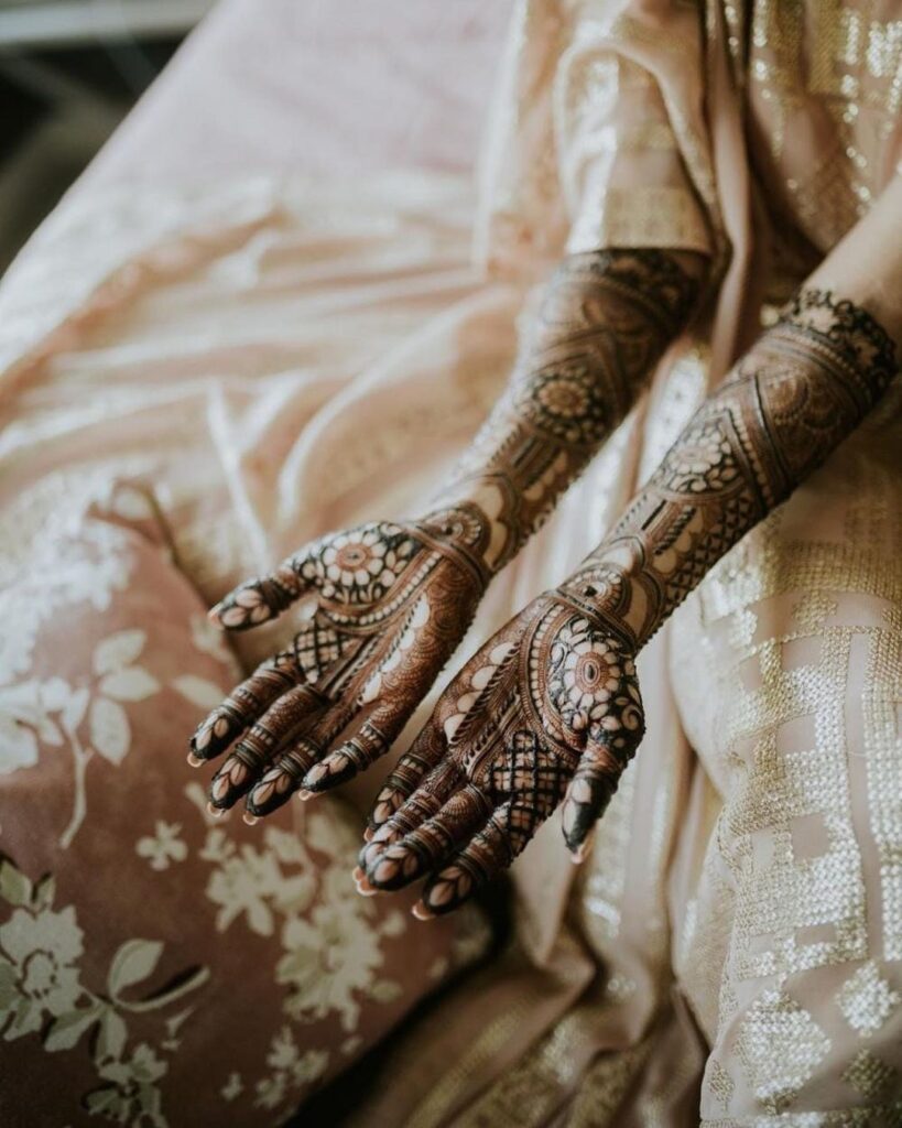 bridal bridal front hand mehndi design