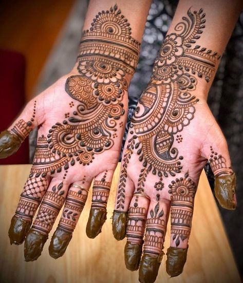 arabic front hand mehndi design
